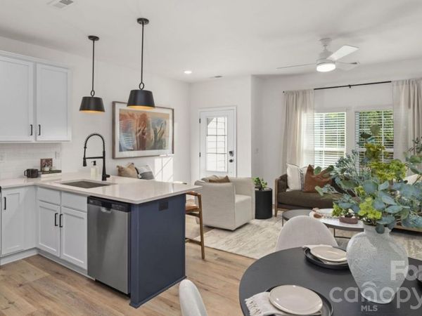 8620 Steele Creek Road, Unit Laurel, Charlotte, NC 28273