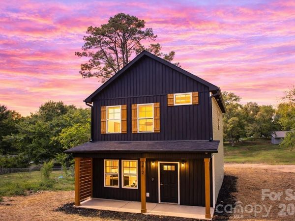 2412 SUMMIT Avenue , Kannapolis, NC 28081