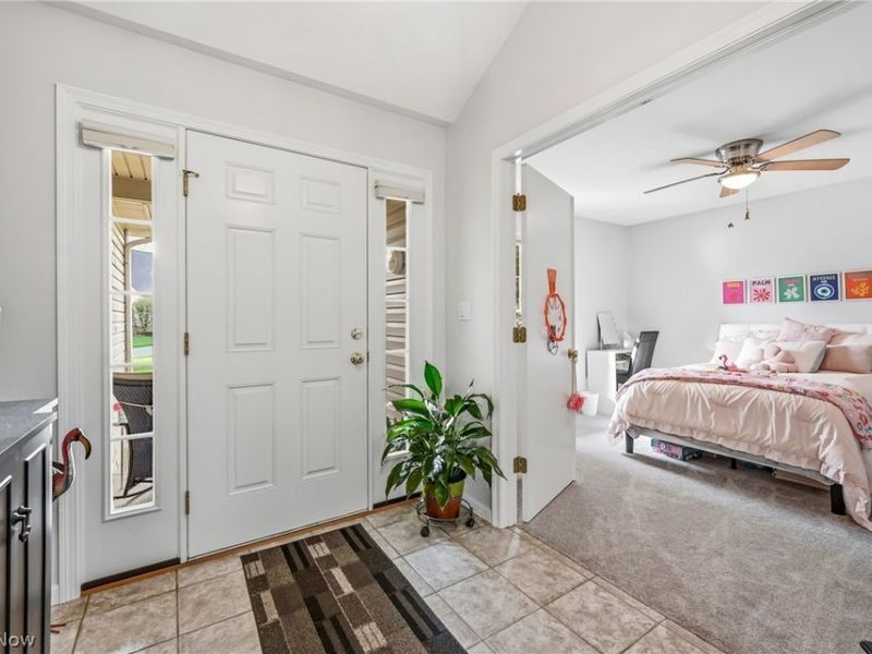 57 Timber Lake Drive, Hubbard, OH 44425 Photo 3