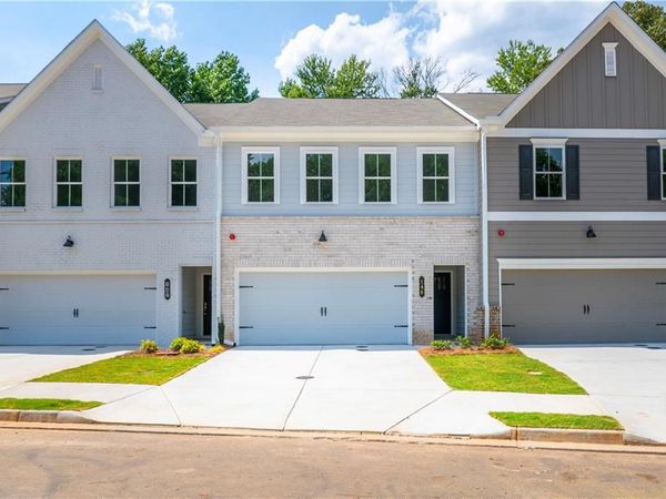 540 Feldspar Way, Lawrenceville, GA 30043