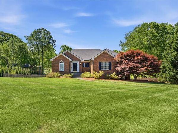 4505 Eden Terrace Drive, Kernersville, NC 27284