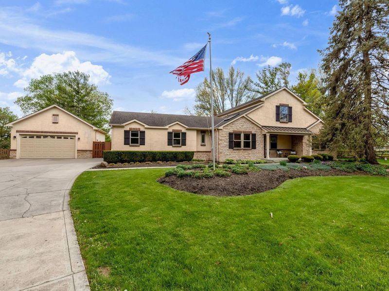 6516 Cabin Croft Drive, Galloway, OH 43119 Photo 2