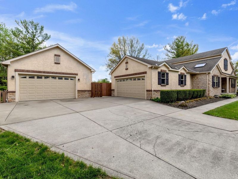 6516 Cabin Croft Drive, Galloway, OH 43119 Photo 3