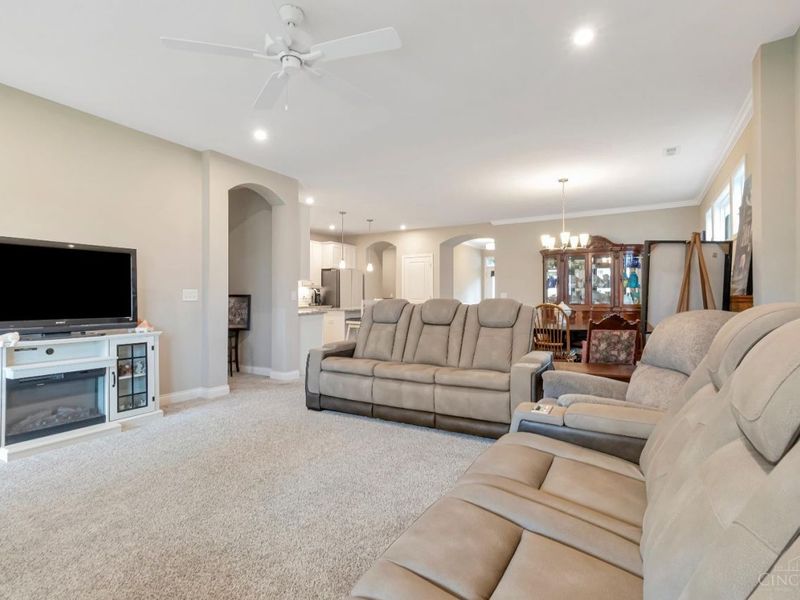 1358 Brookchase Circle, Hamilton Twp, OH 45039 Photo 11