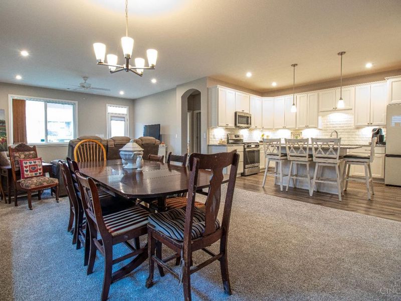 1358 Brookchase Circle, Hamilton Twp, OH 45039 Photo 8