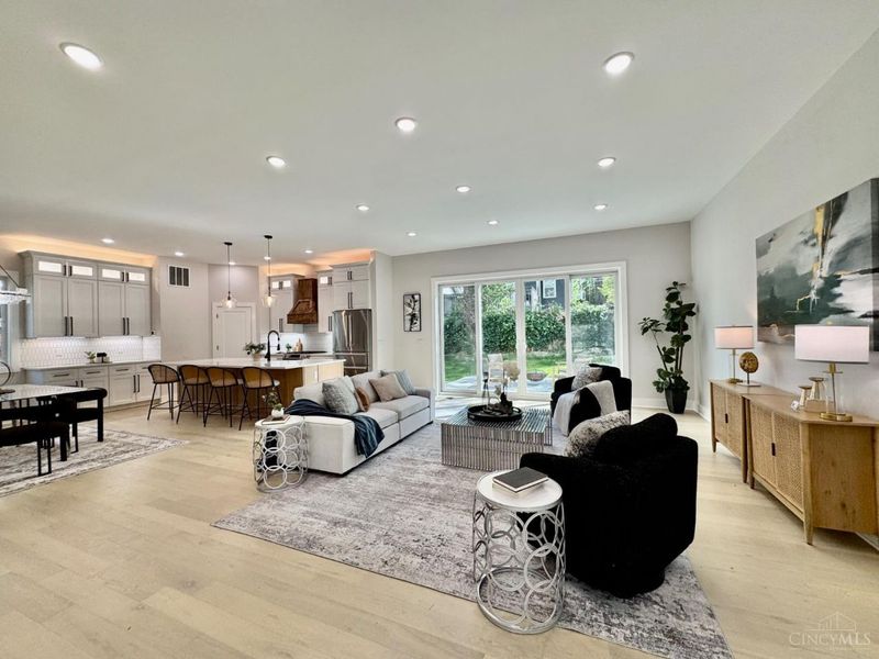 2523 Ridgeland Place, Cincinnati, OH 45212 Photo 2