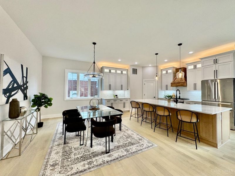 2523 Ridgeland Place, Cincinnati, OH 45212 Photo 3