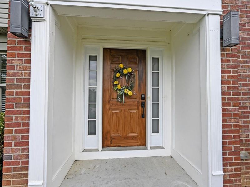 8799 Woolstone Court, Hamilton Twp, OH 45039 Photo 2