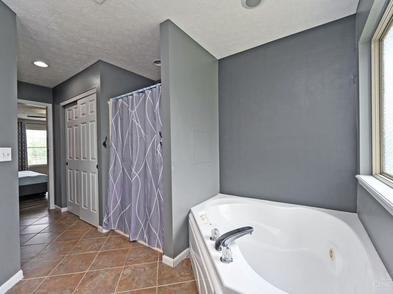 8799 Woolstone Court, Hamilton Twp, OH 45039 Photo 30