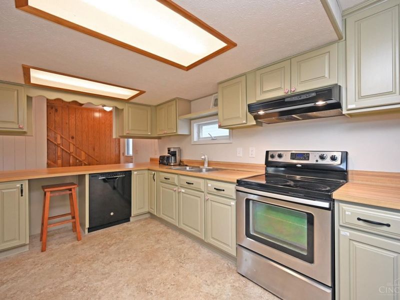 872 Waynoka Drive, Jackson Twp, OH 45171 Photo 13