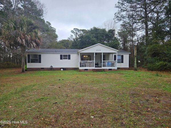1119 Ccc Road , Sneads Ferry, NC 28460