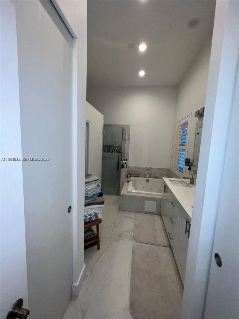 5283 SW 33rd Way , Fort Lauderdale, FL 33312 Photo