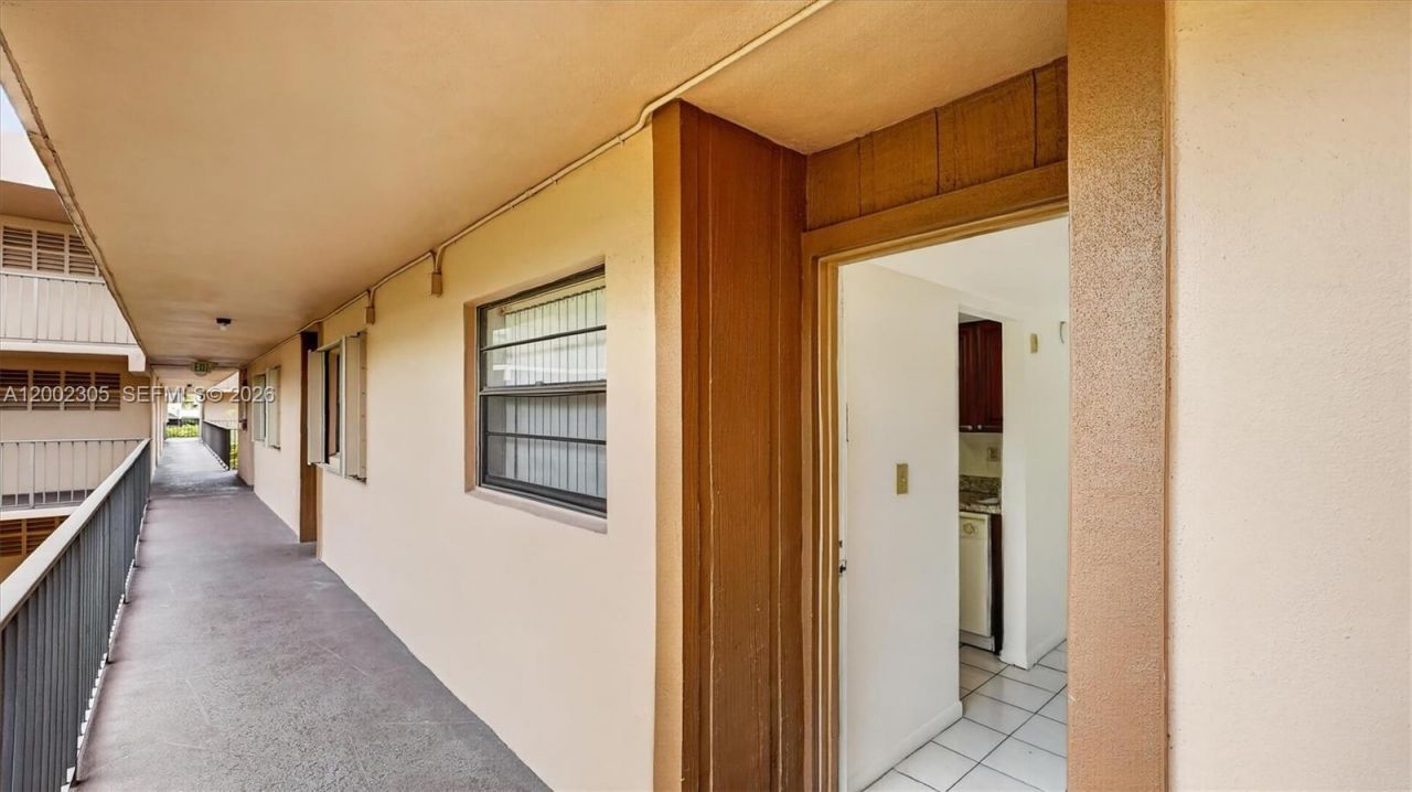 10975 SW 107th St. , Unit 202, Kendall, FL 33176 Photo