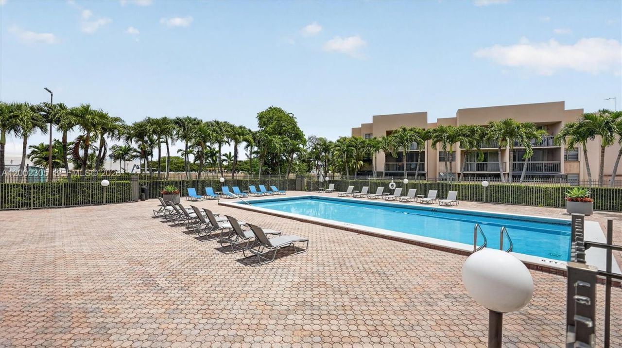 10975 SW 107th St. , Unit 202, Kendall, FL 33176 Photo