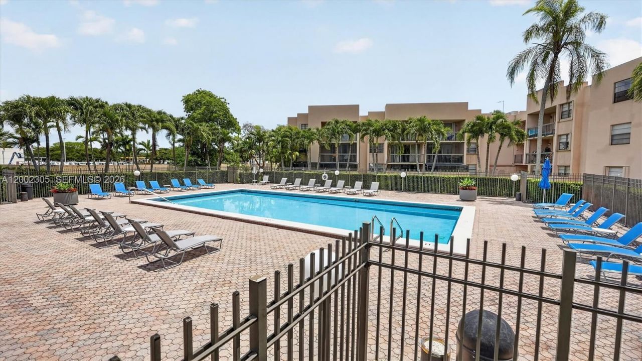 10975 SW 107th St. , Unit 202, Kendall, FL 33176 Photo