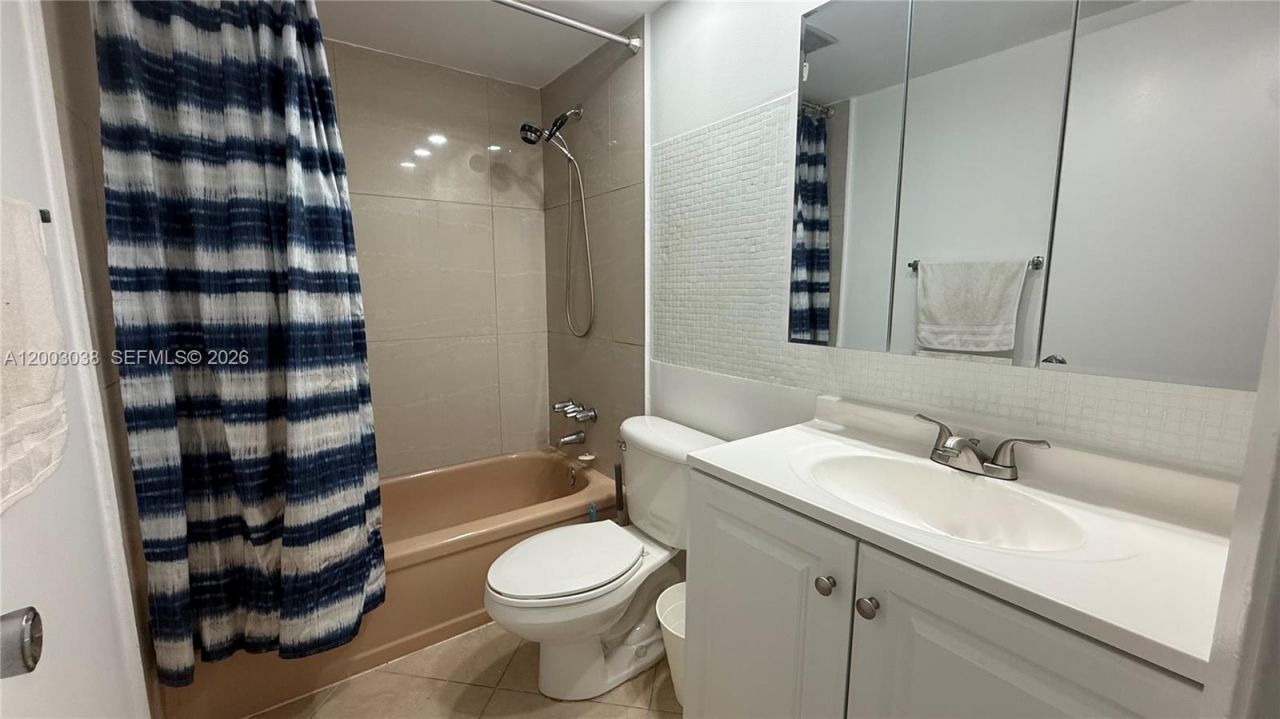 300 Layne Blvd , Unit 309, Hallandale Beach, FL 33009 Photo