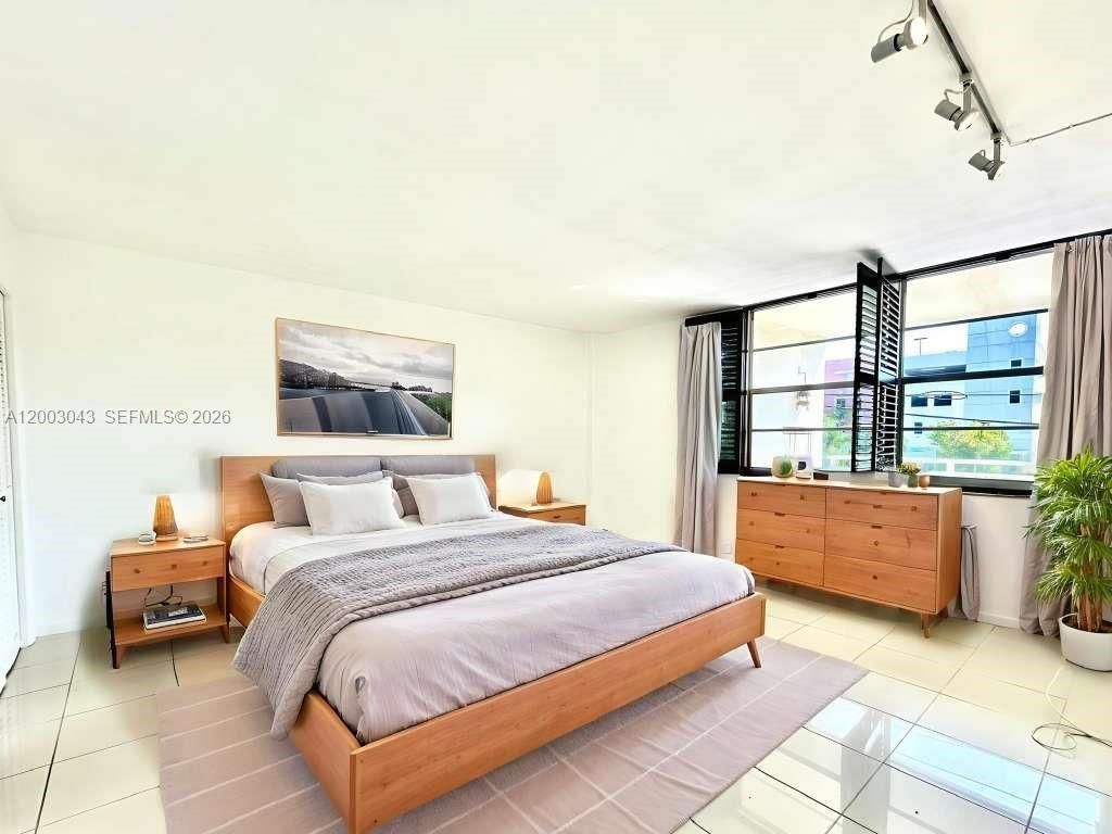 9500 W Bay Harbor Dr , Unit 2G, Bay Harbor Islands, FL 33154 Photo