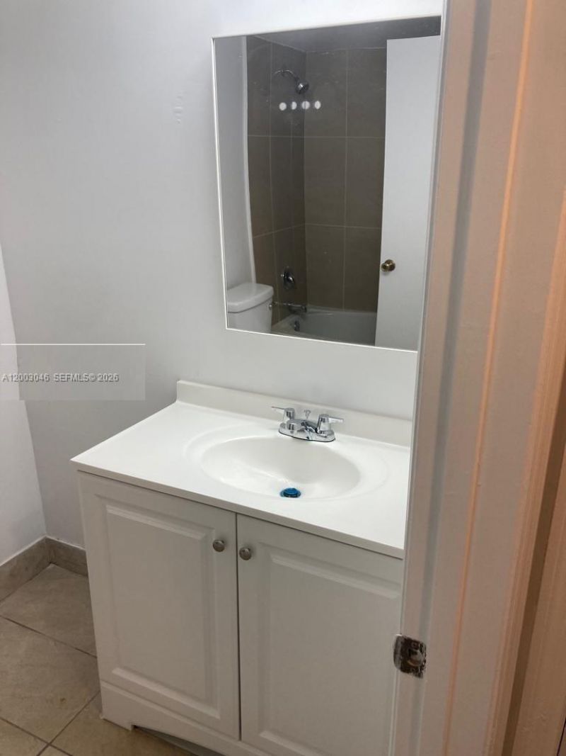 4195 N Haverhill Rd , Unit 307, West Palm Beach, FL 33417 Photo