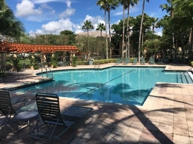 4195 N Haverhill Rd , Unit 307, West Palm Beach, FL 33417 Photo