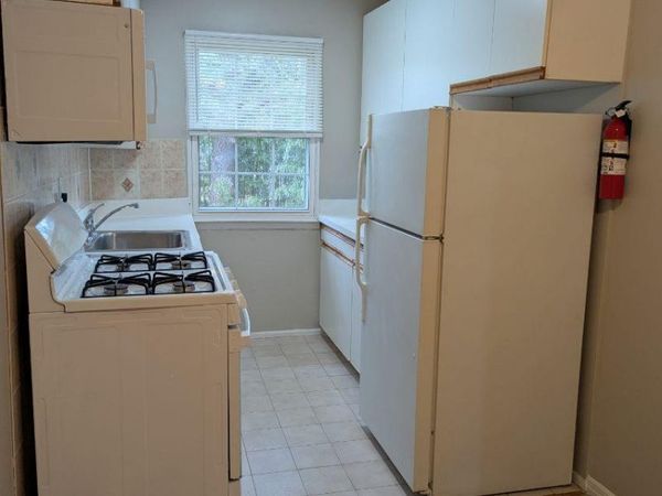 1 Hemlock Drive , Unit C152, Bay Shore, NY 11706