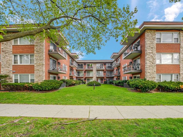 4229 N Keystone Avenue , Unit 3F, Chicago, IL 60641