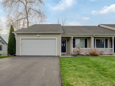 8785 New Country Drive , Cicero, NY 13039