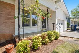 712 Yucca Ave. photo 4