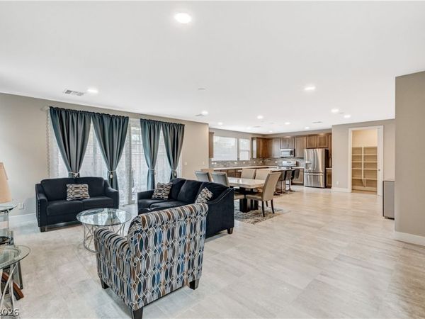 6853 Desert Finch Street , North Las Vegas, NV 89084