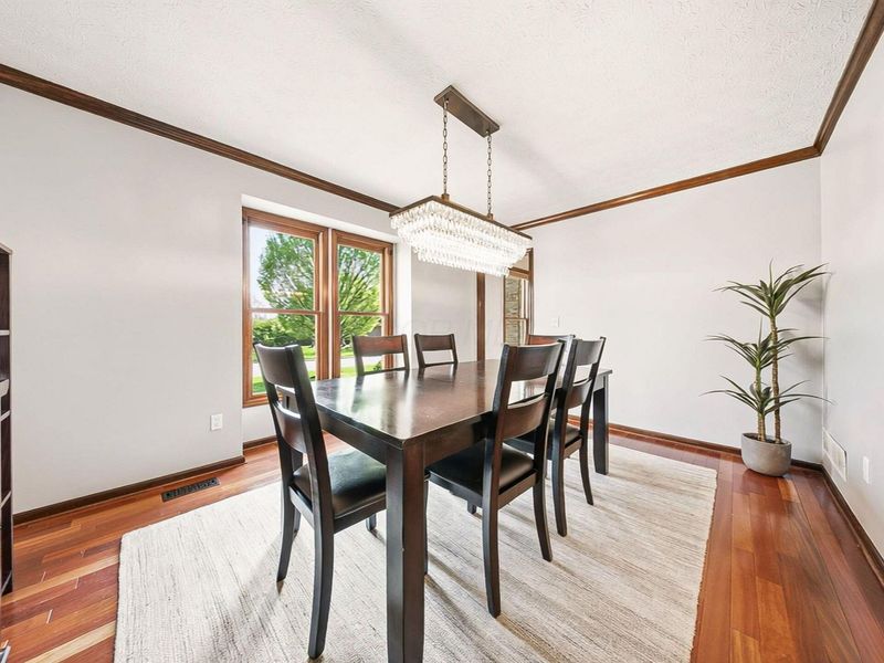 5301 Aryshire Drive , Dublin, OH 43017 Photo 14