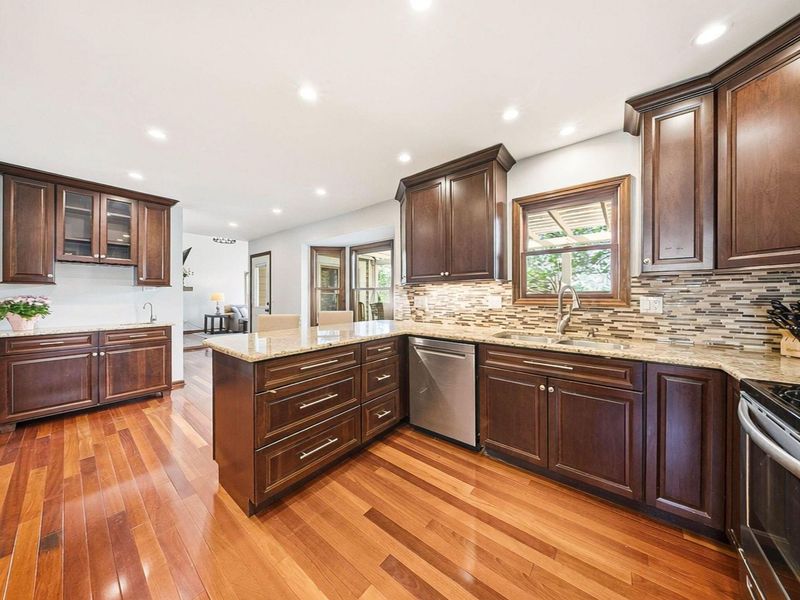 5301 Aryshire Drive , Dublin, OH 43017 Photo 16