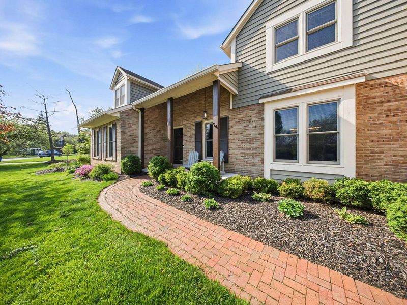 5301 Aryshire Drive , Dublin, OH 43017 Photo 3