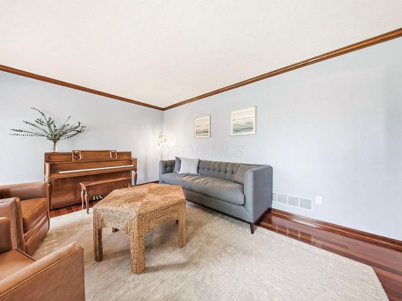 5301 Aryshire Drive , Dublin, OH 43017 Photo 9