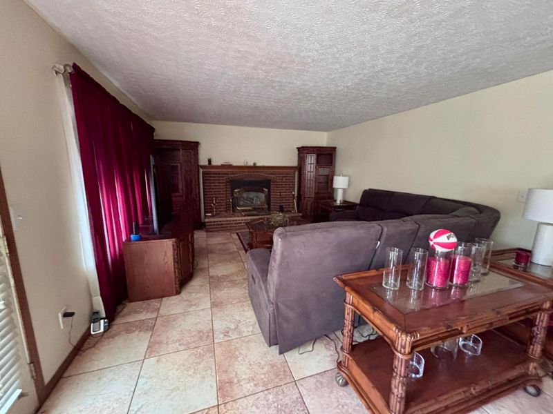 165 Wyckshire Drive, Pataskala, OH 43062 Photo 4