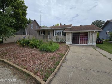 204 2ND Street W, Argyle, MN 56713