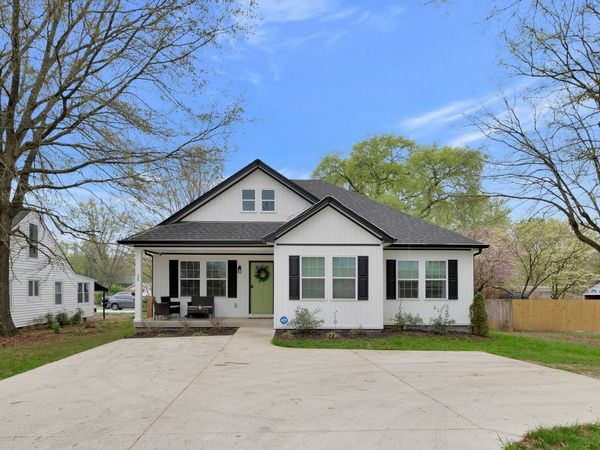 143 Coles Ferry Rd , Gallatin, TN 37066