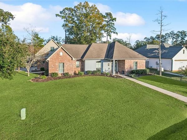 452 BELLE POINTE Drive , Madisonville, LA 70447