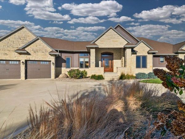 7210 Wagner Road, Cedar Falls, IA 50613