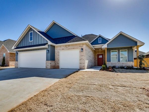 11712 NW 106th Street, Yukon, OK 73099