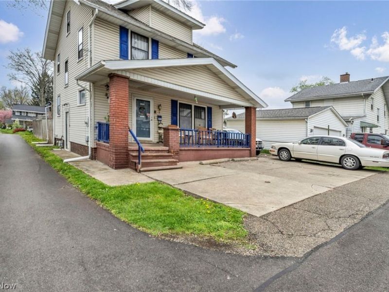 1815 Walden Avenue NW, Canton, OH 44709 Photo 3