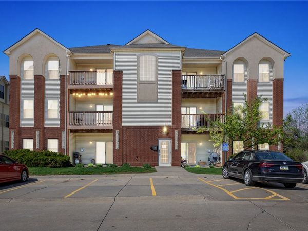 805 Blue Sky Drive , Unit 301, North Liberty, IA 52317