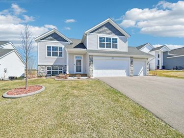 2439 Greenbriar Lane, Buffalo, MN 55313