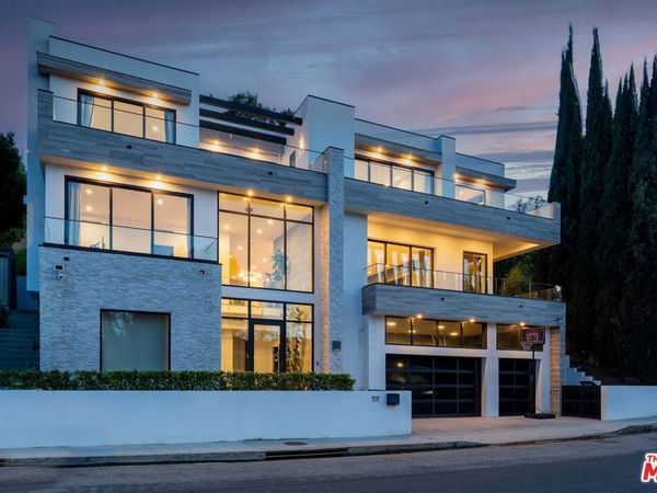 3553 Alana Drive, Sherman Oaks, CA 91403