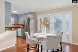 2532 Parkwood Drive  photo 4