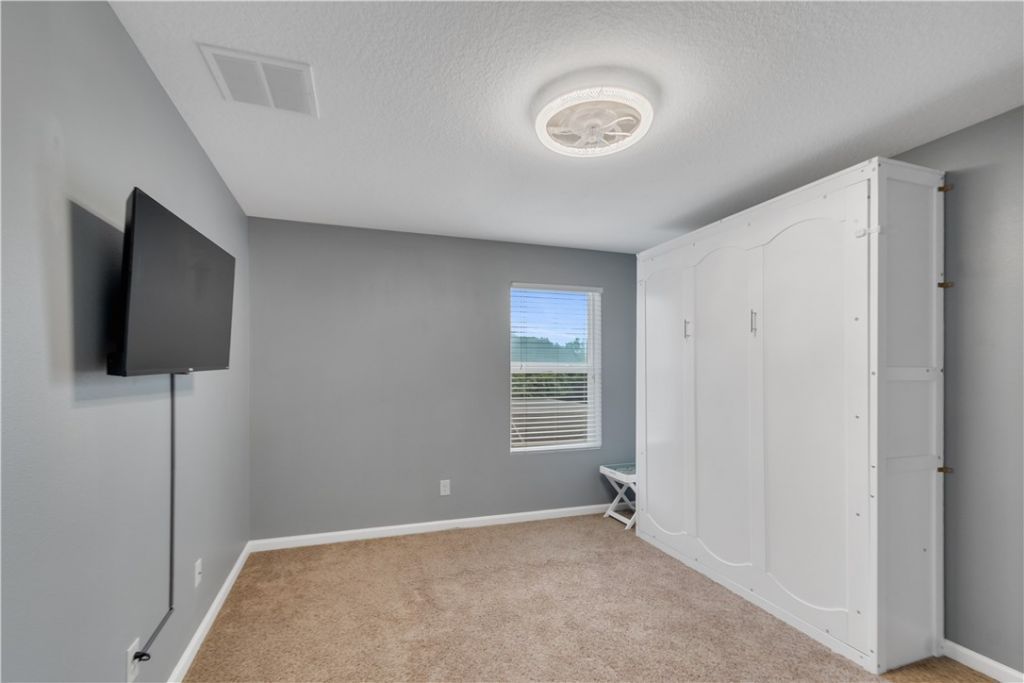 655 Valencia Circle Sw, Vero Beach, FL 32968 Photo