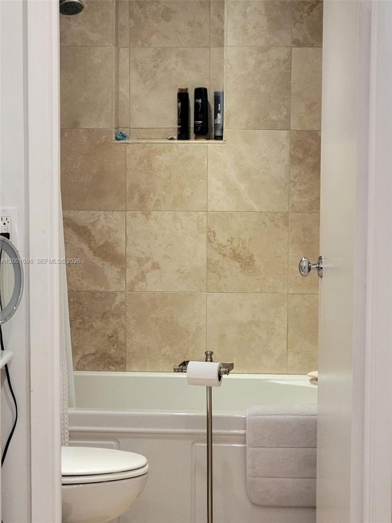 2625 Collins Ave , Unit 1601, Miami Beach, FL 33140 Photo