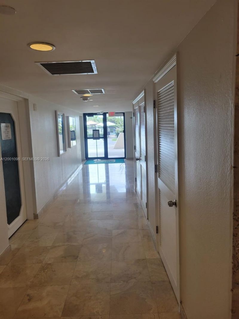 2625 Collins Ave , Unit 1601, Miami Beach, FL 33140 Photo