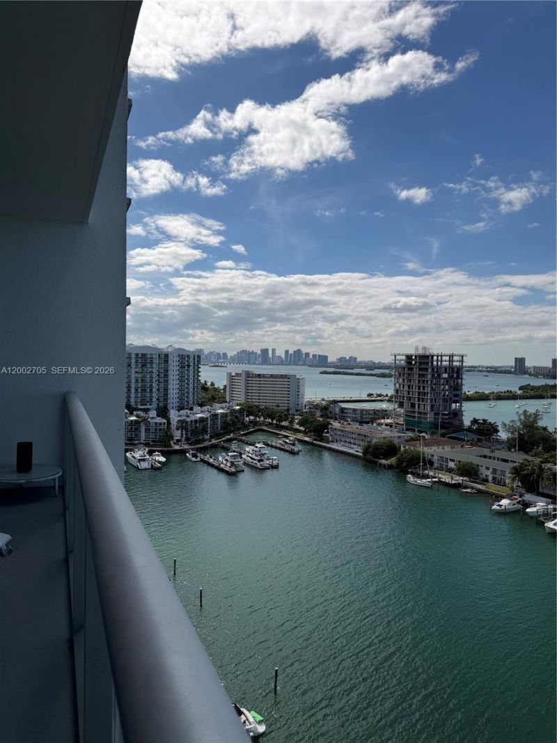 7930 East Dr , Unit 1505, North Bay Village, FL 33141 Photo