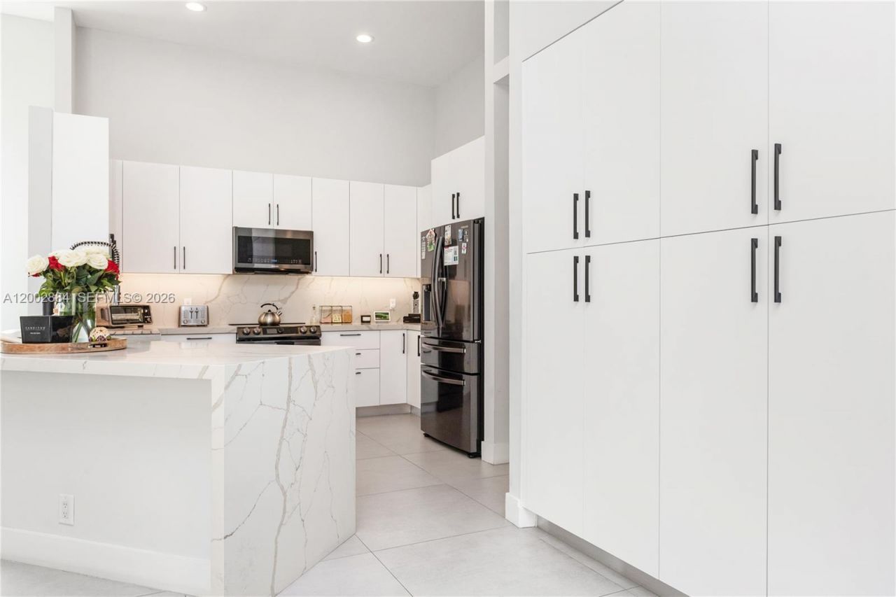 2614 Oakbrook Ct, Unit 2614, Weston, FL 33332 Photo