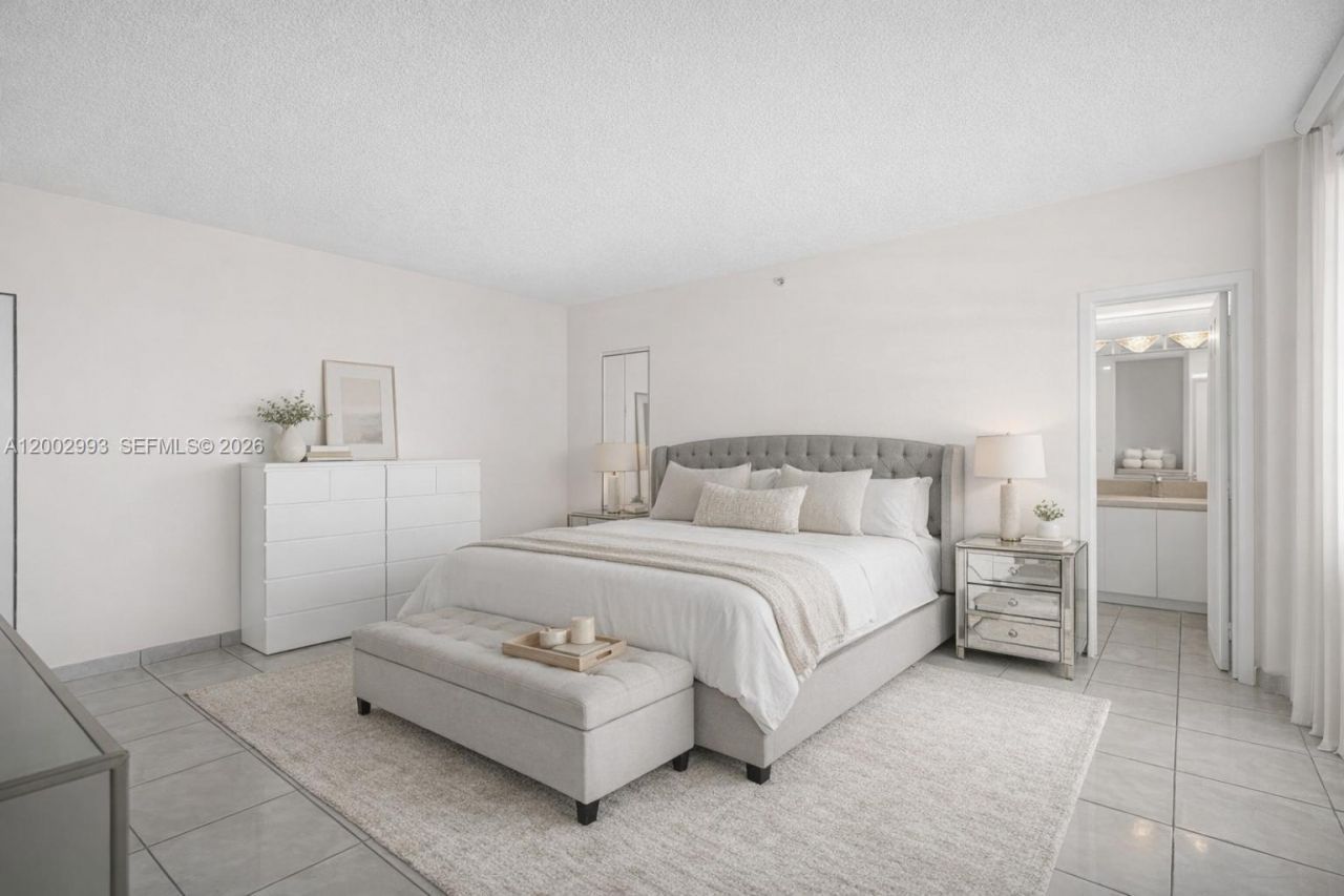 2829 Indian Creek Dr , Unit 410, Miami Beach, FL 33140 Photo