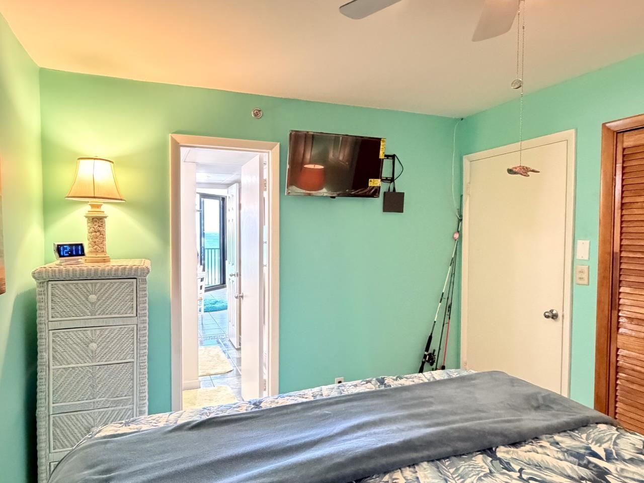 9850 Thomas Drive , Unit 909E, Panama City, FL 32408 Photo